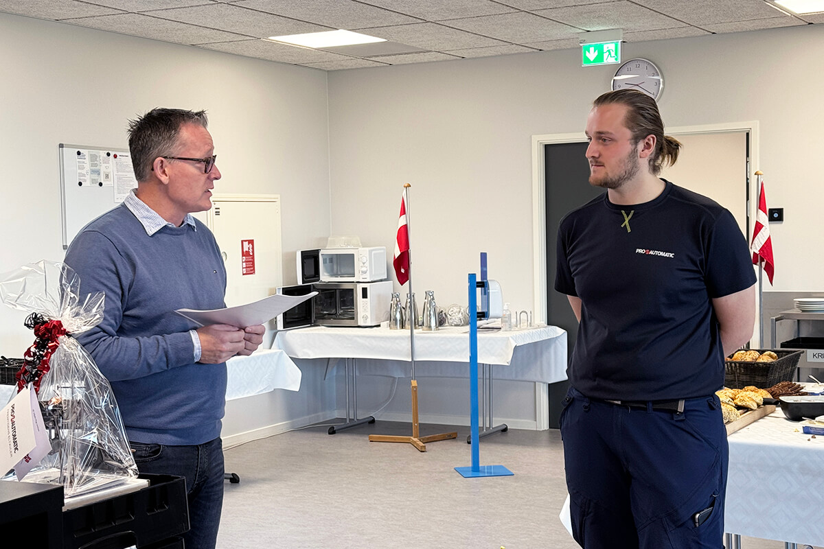 Nikolai Flugt Sørensen første EUX-lærling i Pro-Automatic
